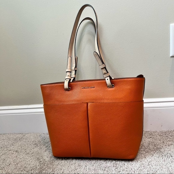 Michael Kors Bedford Orange Spice Leather Handbag - Picture 7 of 12